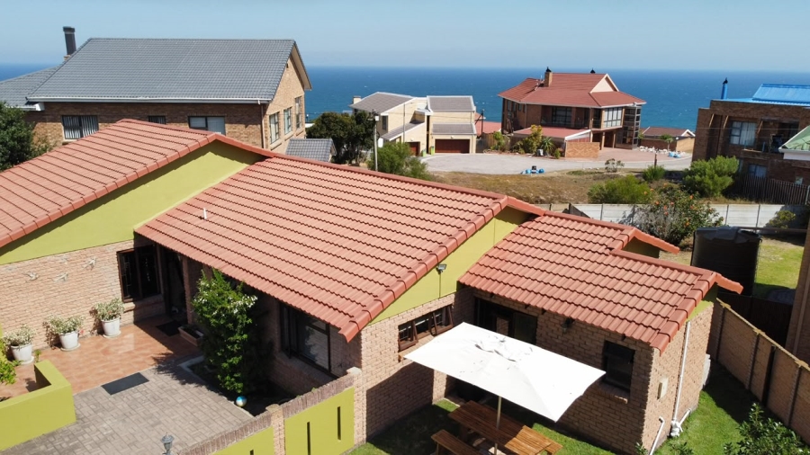 4 Bedroom Property for Sale in Fraaiuitsig Western Cape
